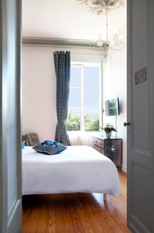 Bed and Breakfast Chateau Fauchey Cadillac Zimmer foto